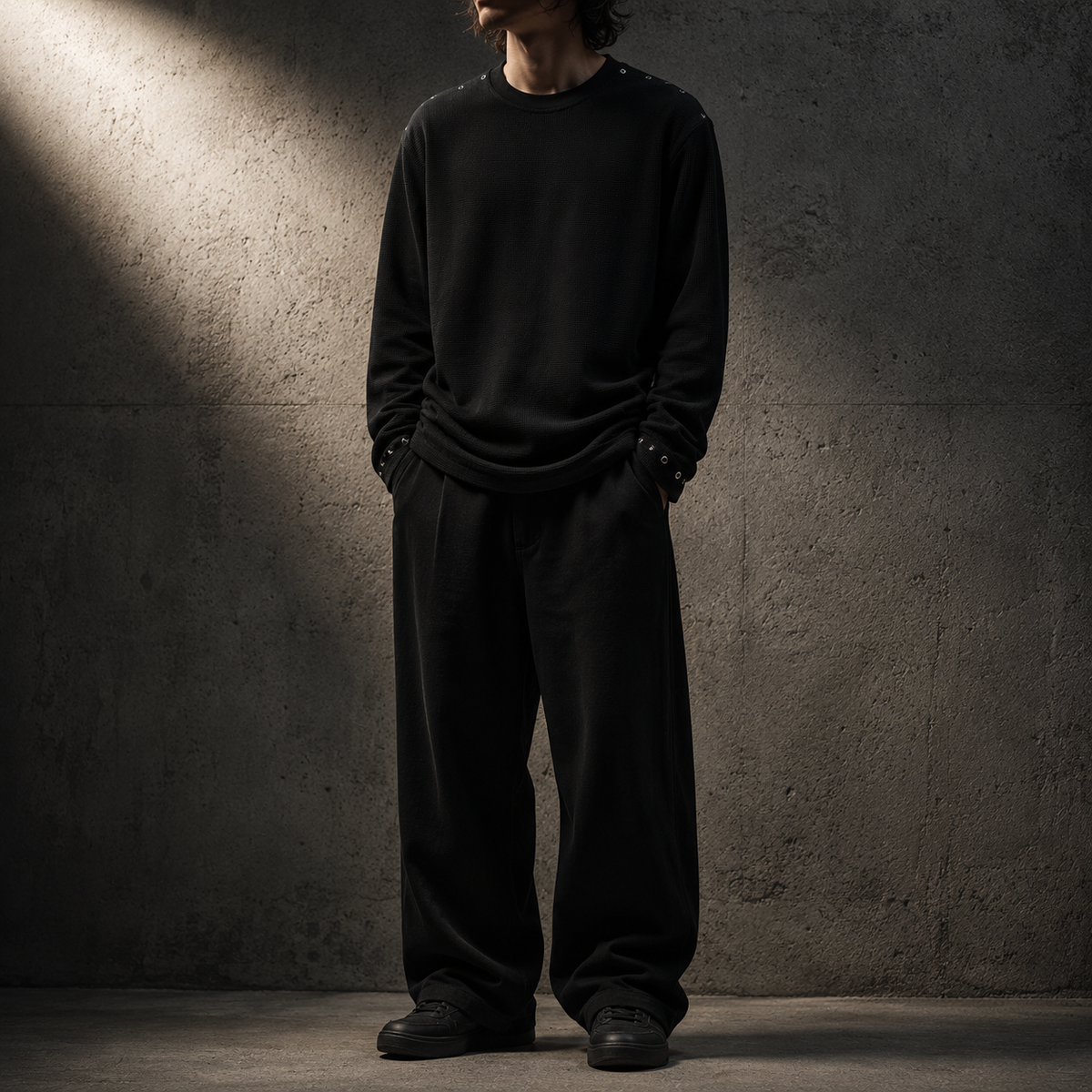 KUMAN // REVENANT LONG SLEEVE CREW NECK T SHIRT