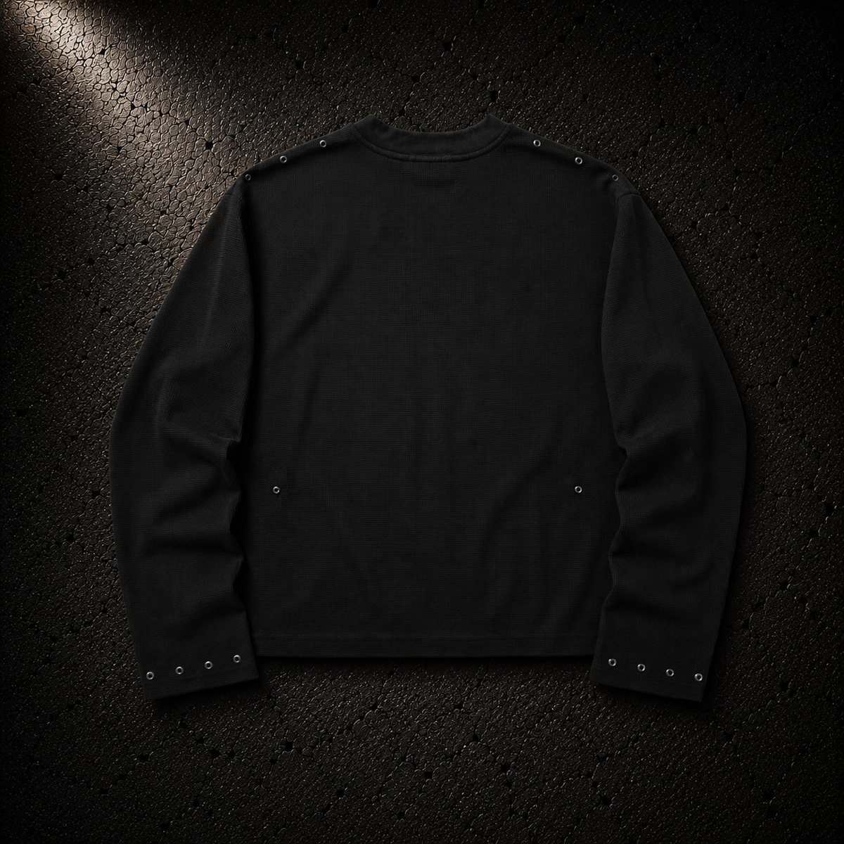 KUMAN // REVENANT LONG SLEEVE CREW NECK T SHIRT